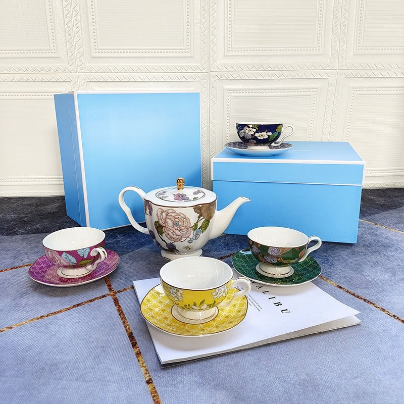 Light Luxury Floral Bone China - Coffee Tea Festival recension och pris